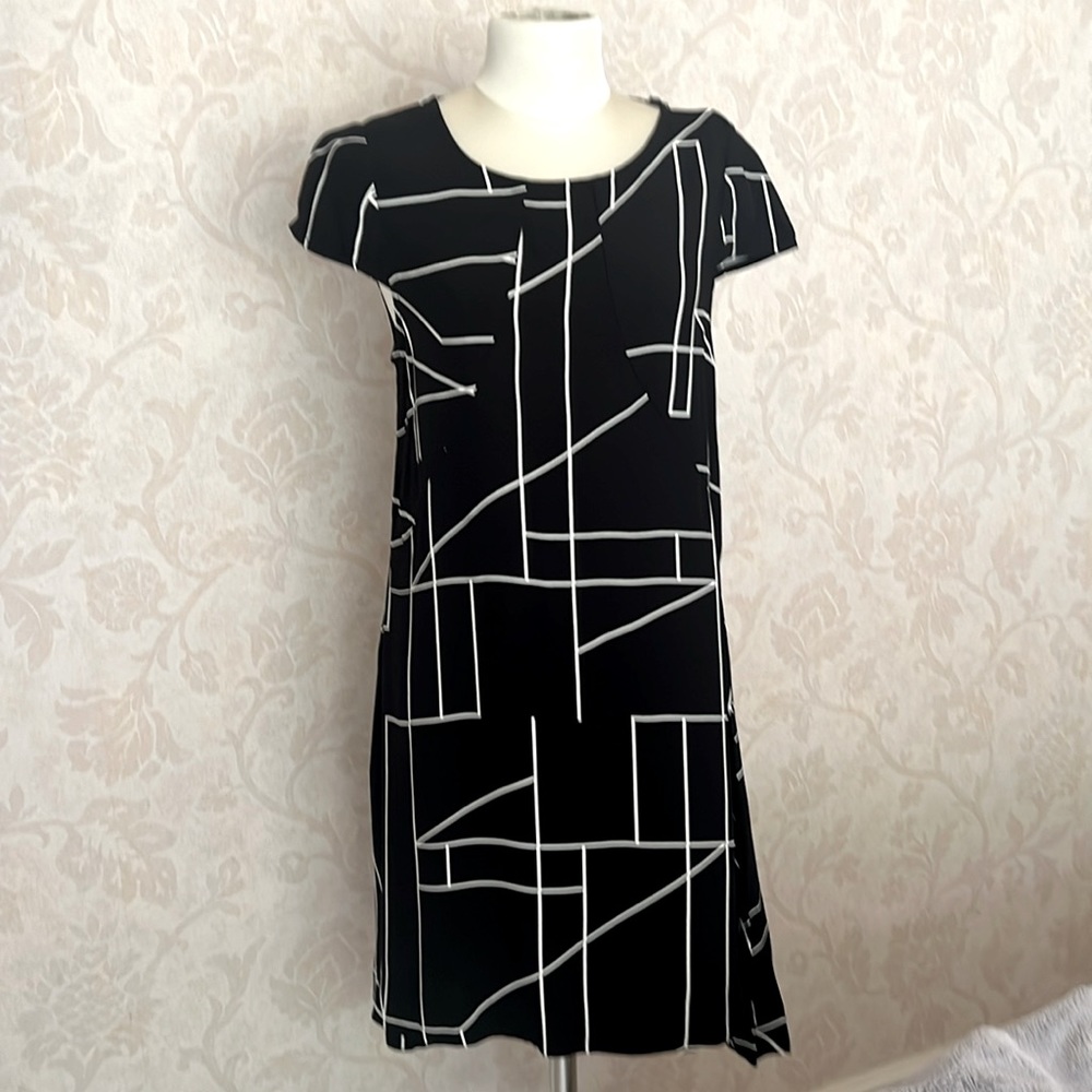 NEW, never worn, black & white, short sleeve dress by Portmans